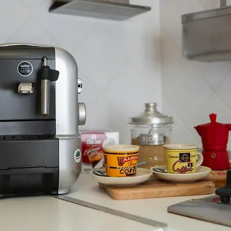 Διαμέρισμα Oltretorrente Ampio Con Balconi