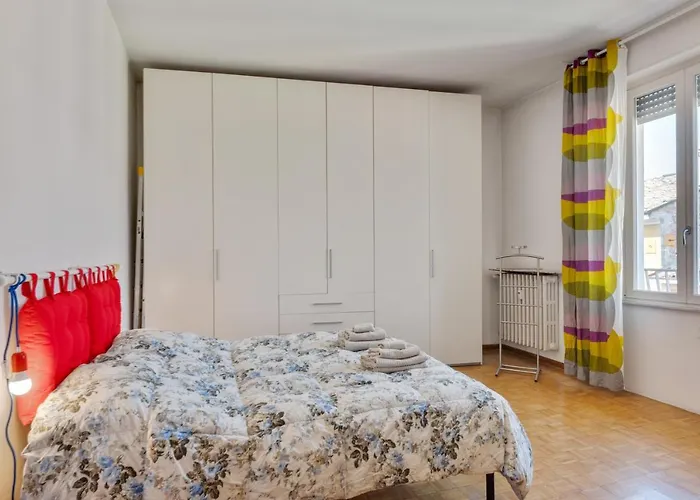 Oltretorrente Ampio Con Balconi Apartament *